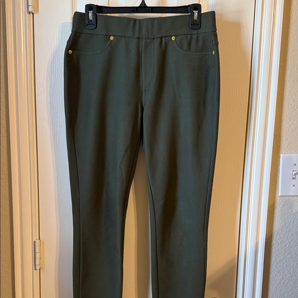Michael Kors Women's Green pants.  Size M
